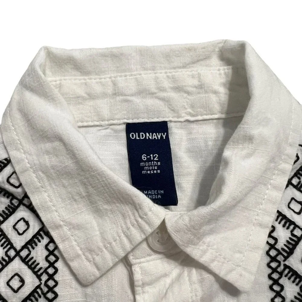 Old Navy 6-12m Embroidered Button Down Shirt